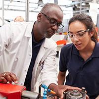 Plumbing trade – female engineer with a male co-worker